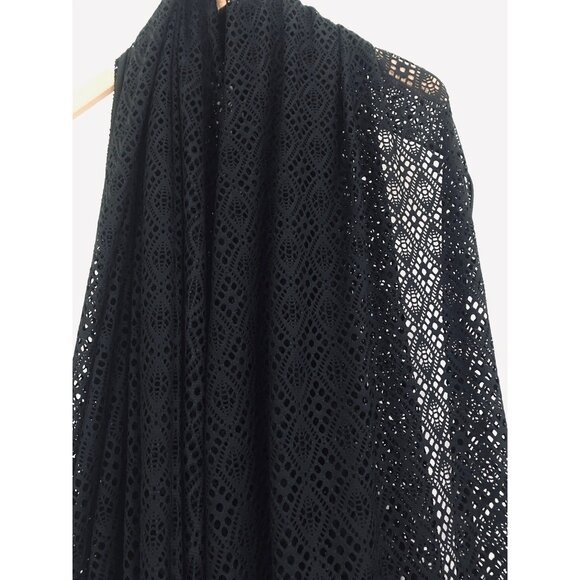 Geometric Black Stretch Lace - 7 yds x 60” - Picture 10 of 11